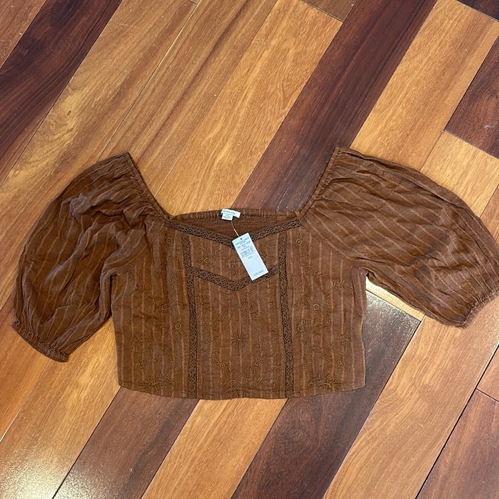 American Eagle smocked crop top in brown sz L NWT